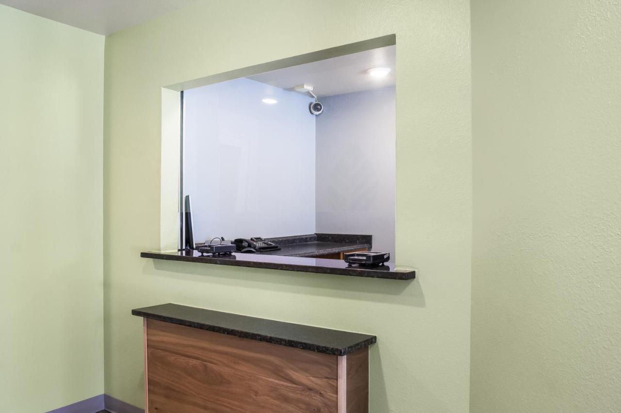 Woodspring Suites 孔洛 外观 照片